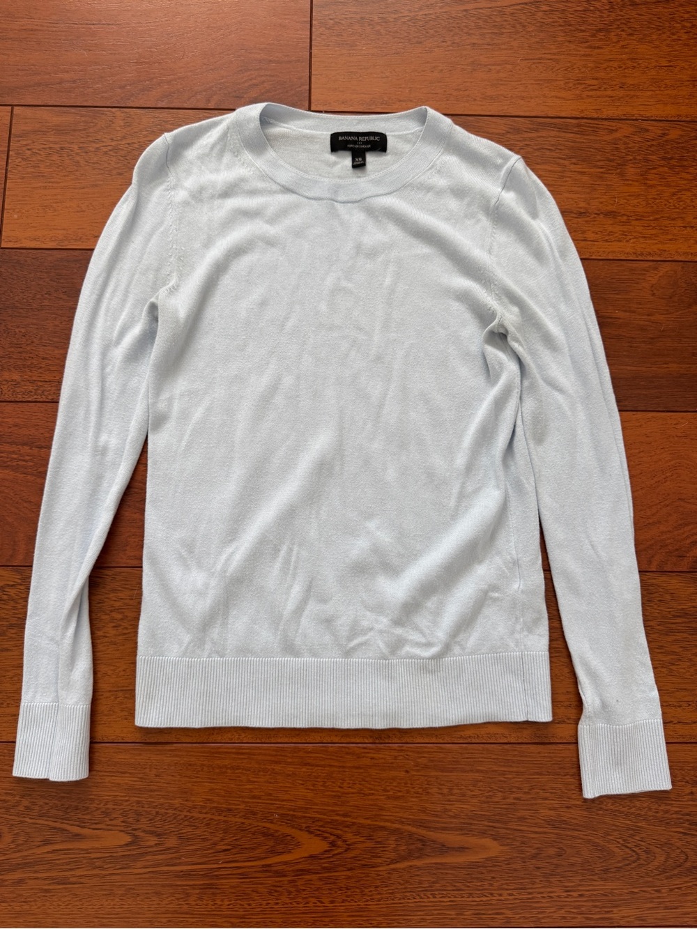 Banana Republic Forever Sweater 3-Pack | XS | Black, White & Light Blue - Picture 8 of 15